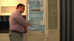 Холодильник Liebherr ICN 3366 с льдогенератором