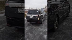 Ниссан Эльгранд 2017 год.