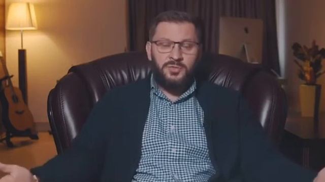 Почему мужчины боятся успешных и красивых женщин? #alenkaclab #аленкаразговорподушам смотреть онлайн