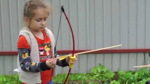 Детский лук . Сhildren's bow