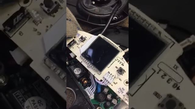 Почему надо аккуратно наливать воду в электрочайник? смотреть онлайн