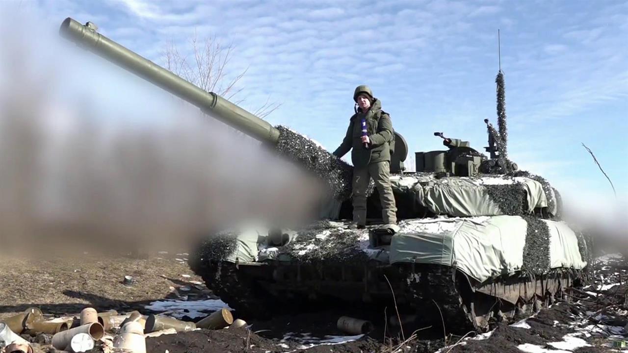 Новейшие модификации танков в зоне спецоперации утюжат укрепрайоны боевиков