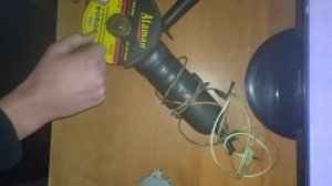 КАК ПРАВИЛЬНО ПОСТАВИТЬ ОТРЕЗНОЙ ДИСК НА БОЛГАРКУ? КАКОЙ СТОРОНОЙ?