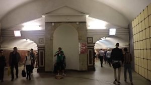 В самом Красивом Метро Мира !