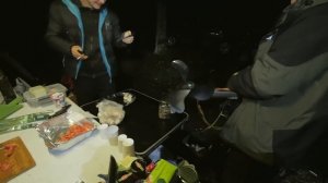 Отдых с палатками в НОЯБРЕ. Паримся в баньке, купаемся в ледяном озере. Серия 2.