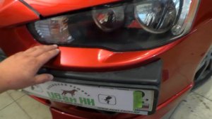 ланцер ставим спойлер и накладки порогов