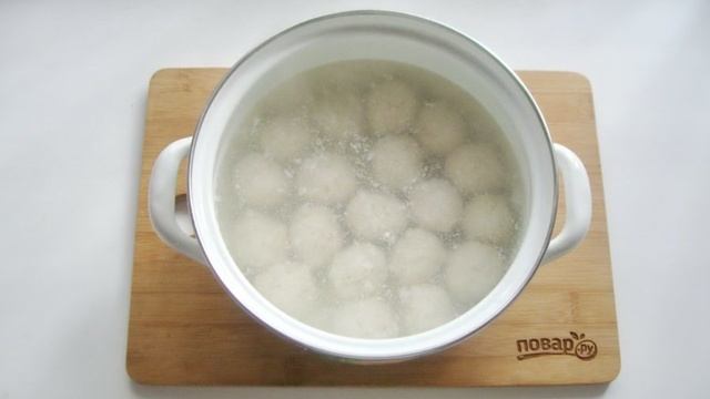 Куриные фрикадельки в сливочном соусе
