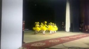 Танец цыплят!