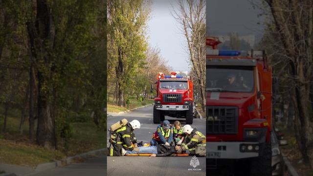 Для кого-то подвиг, для нас - ежедневная работа. МЧС России - 24/7, 365 дней в году!