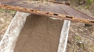 Была кровать-стало сито для земли! Как просеять землю от камней простой лайфхак