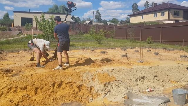 26 мая 2021 г. Бурим столбы под фундамент по ТИСЭ. ч 2. смотреть онлайн