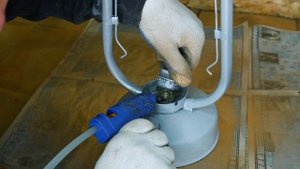 Старые лампы это круто! Посмотрите что я сделал из старых керосиновых ламп, вам понравится.