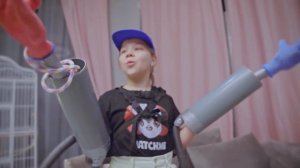 Freddy GlamRock FNAF repeats Tik Tok! Security Breach Animatronics in real life!