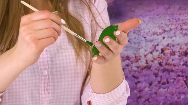 Учим цвета - Красим руки. Видео для всей семьи. Детский канал Карамелия ТВ