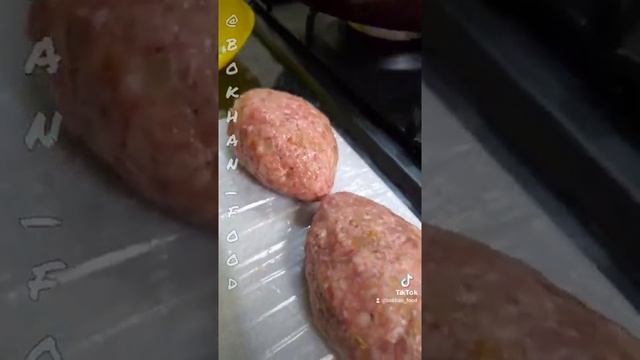 МЯСНЫЕ ЗРАЗЫ С ЯЙЦОМ И ЛУКОМ или ДОМАШНИЕ КОТЛЕТКИ С НАЧИНКОЙ. Сделать картофельное пюре без комков