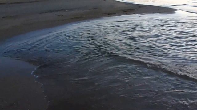 Анапка впадает в Черное море. Прогулка по Анапе 8.11.2014 г. смотреть онлайн