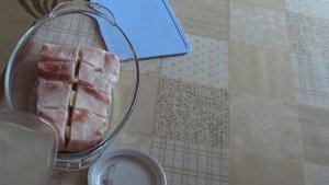 Как засолить сало. Сало с чесноком в рассоле.  Все просто и легко