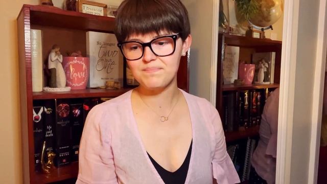 Do Men in the Comments Like Short Hair? | Let’s React смотреть онлайн