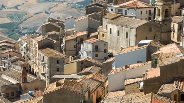 Дом в итальянской деревне продают всего лишь за 1 евро смотреть онлайн