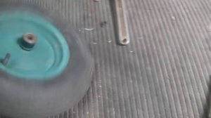 Как быстро отремонтировать колесо от садовой тачки