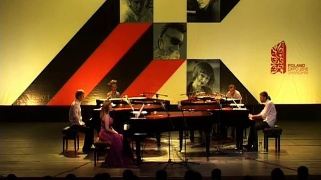 Mazurka in D major Op.33 No.2 - JASKUŁKE - Chopin For 5 Grand Pianos смотреть онлайн