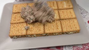 Самый легкий и вкусный торт-салат на праздничный стол / Все ищут его на столе!