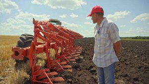 Отзыв о полунавесном оборотном плуге Multi-Leader XT - Сельскохозяйственная техника KUHN