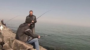 Ловля бычка на море. Классный клев.