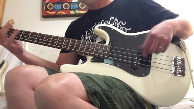 2008 Squier Vintage Modified Precision Bass White w Black Pickguard Duncan Designed Pickup Indonesi смотреть онлайн