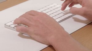 Minimal MacBook Sleeve & Leather Desk Pad