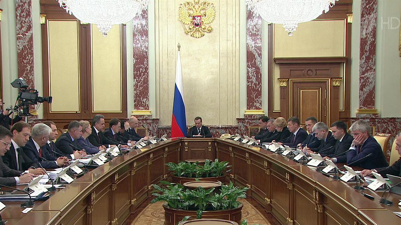 10 миллиардов рублей в рамках нацпроекта "Образование" выделит правительство ведущим университетам