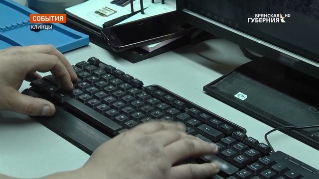 Житель Клинцов по соцконтракту открыл мастерскую по ремонту электроинструмента