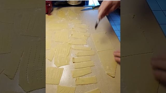 Fasnachtsscherben mit Milch/ Хрустящий хворост на молоке смотреть онлайн