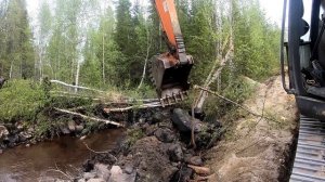 Как на Севере строим Мост через ручей | Вахта постройки мостов в лесу