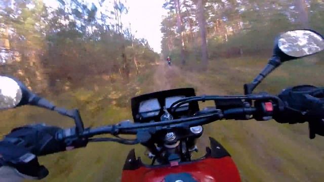 Yamaha XT 600 supermoto & Honda XR 400 Forest fun смотреть онлайн