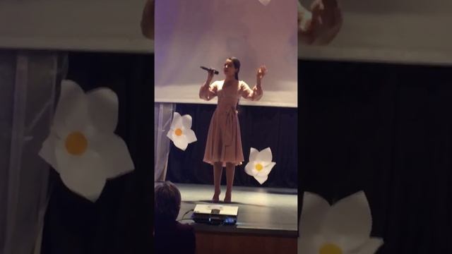 Девушка красиво спела! Песня "Попроси у облаков"! смотреть онлайн