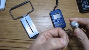 Цифровые ручные весы (безмен) из Китая.