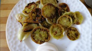 Жаренные зелёные помидоры за 5 мин. Быстро и вкусно #рецепт