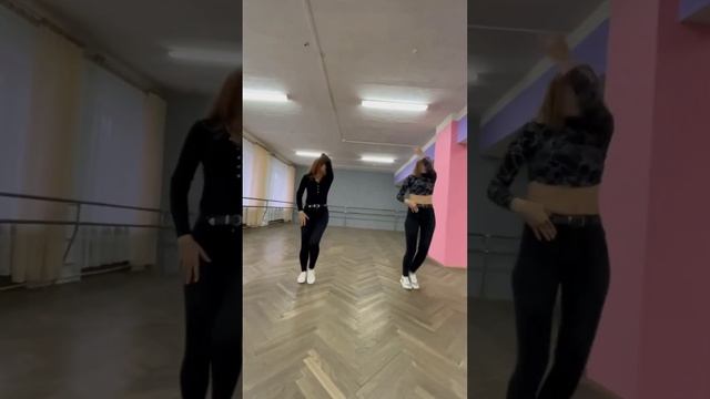 LADY STYLE BACHATA | БАЧАТА ПИНСК | Разминка в Latina club Pinsk смотреть онлайн