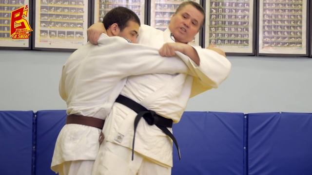 Подхват под две ноги. Дзюдо Harai Goshi смотреть онлайн