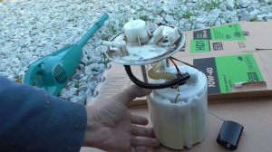 Замена топливного фильтра, замена свечей зажигания Hyundai Solaris своими руками. Пробег 120000 км.