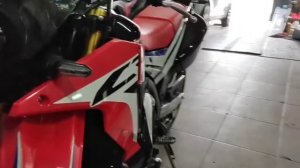 Ganteng mana Honda CRF 250 vs Yamaha WR 250 R