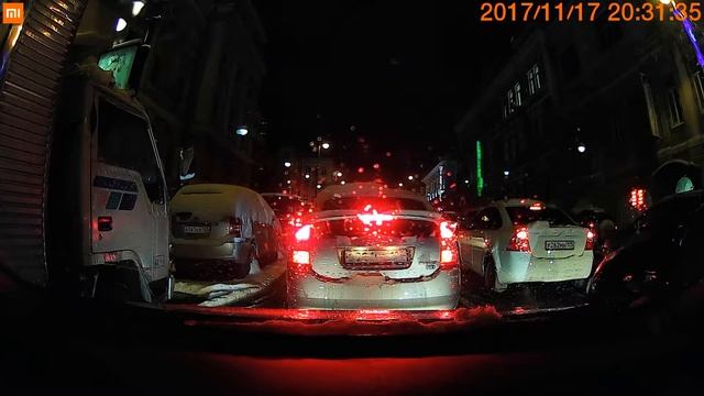 Покатушки в первый снегопад! Пробки Владивостока смотреть онлайн