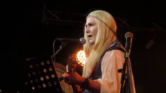 Роман Сусалев - Ласточка (ария Рюделя) ("Эльфийский Новый год" в Гластонберри, 11.12.16) смотреть онлайн