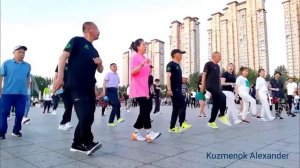 Отличное исполнение, и подборка танца. Смотрите и кайфуйте.