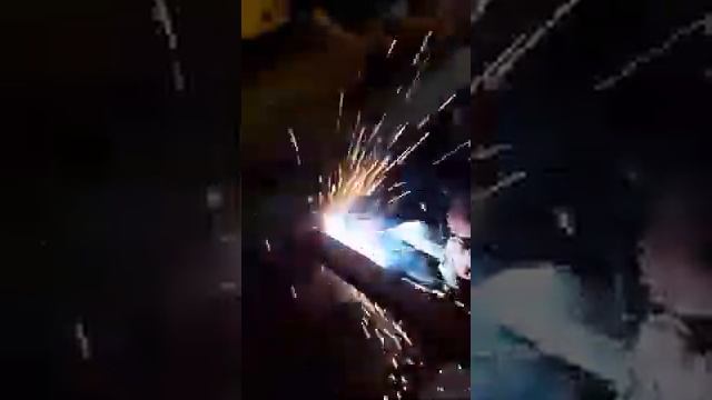 "ОВЕРМАН работает.Сварка пожарной лестницы". смотреть онлайн