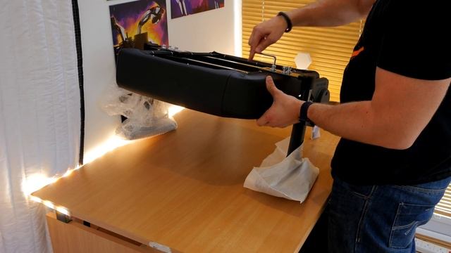 SecretLab Titan 2020 vs noblechairs Hero Black Edition смотреть онлайн