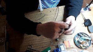 Как я переделал уф фонарик, надоело покупать батарейки.