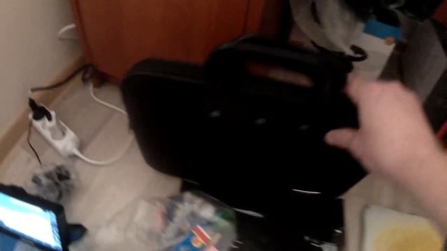 Какие вещи нужно брать с собой в рейс, дальнобою по Европе? смотреть онлайн