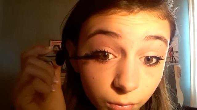{Revue Et 1ères Impressions N·1} Mascara Volume Papillon L'Oréal :)